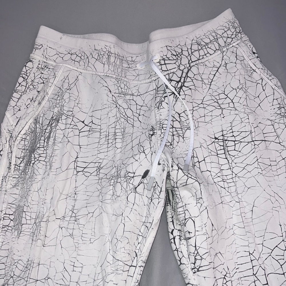 Lululemon Warm down high-rise jogger size 14